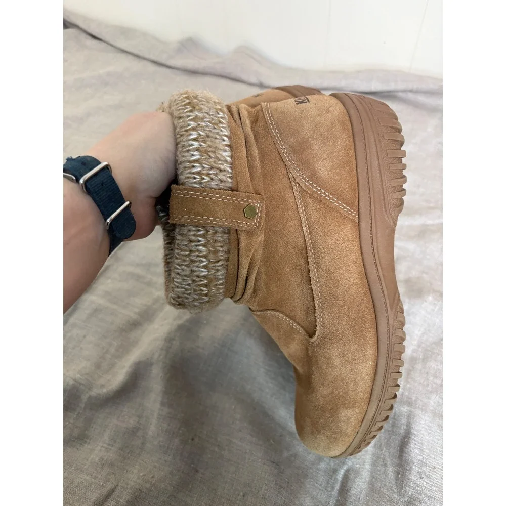Khombu Laura Womens Tan Suede Knit Cuff Winter‎ Ankle Boots Size 8M 1412962
